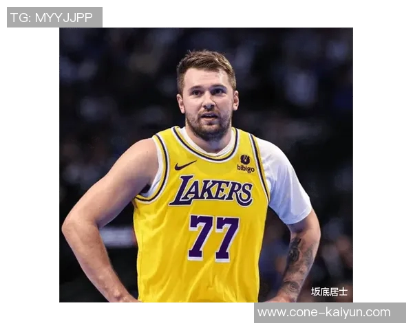 东契奇称赞小史密斯复出表现出色尽管近期缺阵依然发挥出色